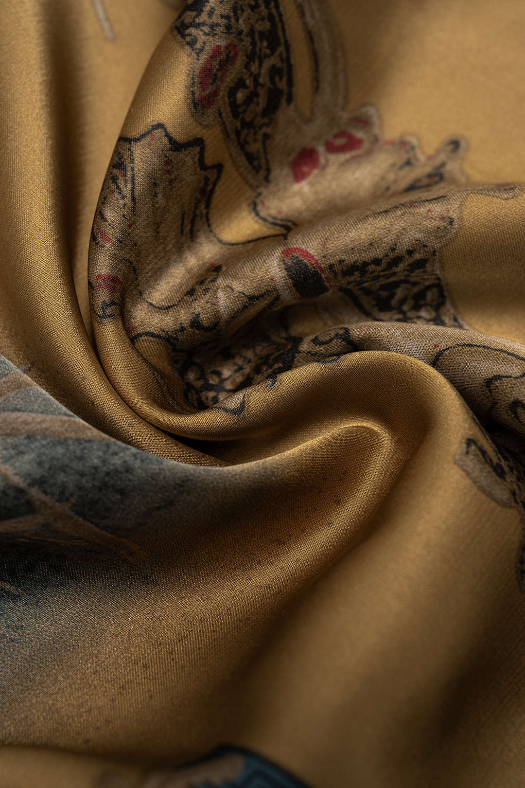 Retro Print Satin Halter Neck Draped Cowl Neck Cami Top