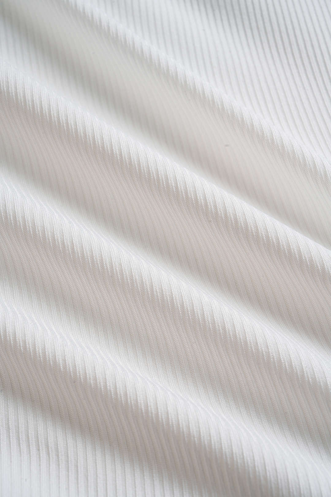 Basic U-Neck Crop Tank Top